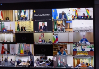AFRICAN LEADERS MEET TO BOOST EBOLA RESPONSE