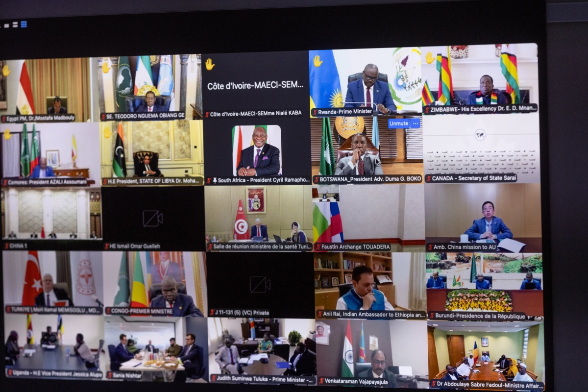 AFRICAN LEADERS MEET TO BOOST EBOLA RESPONSE